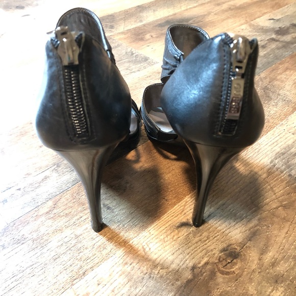 Guess sandals - Picture 2 of 8